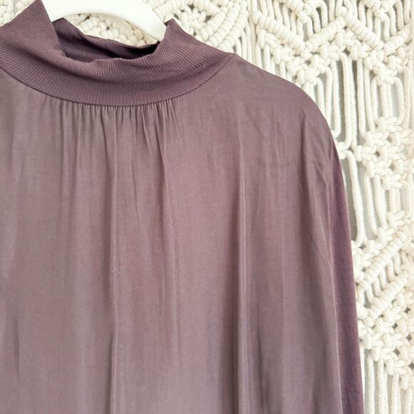 Lola & Sophie Chocolate Brown Mock Turtleneck Top Medium - Picture 2 of 6